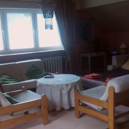 Mieszkanie Chelmonskiego Apartment *